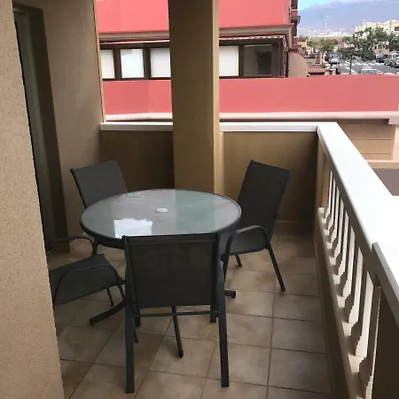 Apartamento La Perla Medano 1 *