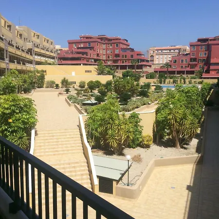 Apartamento La Perla Medano 1 *